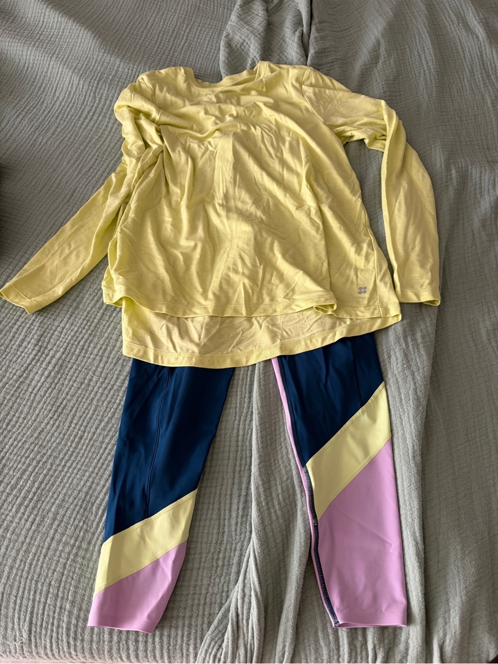 Sweaty Betty Pomelo Green Long Sleeve Top with matching Power leggings.